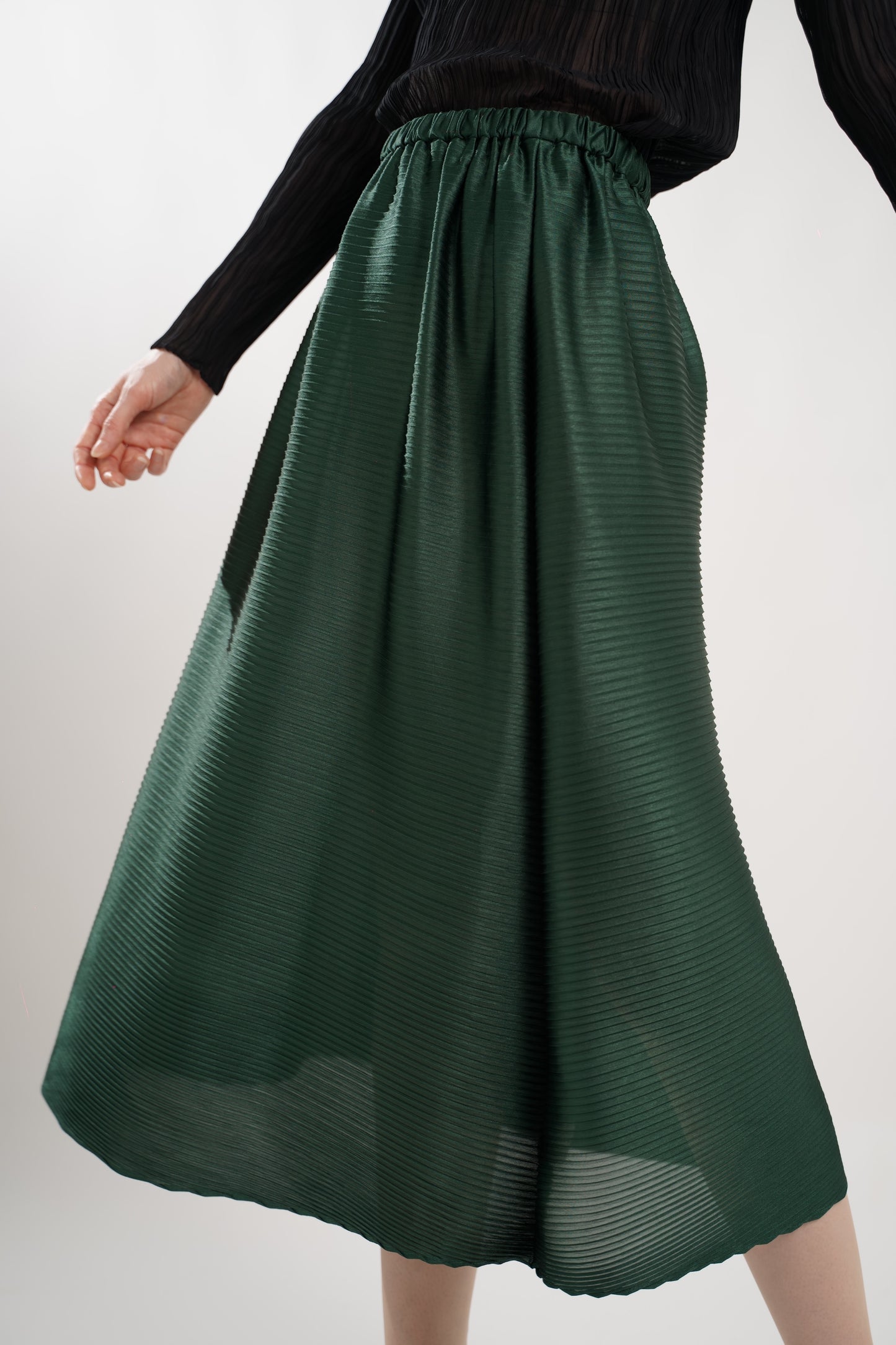 FLUFFY SKIRT