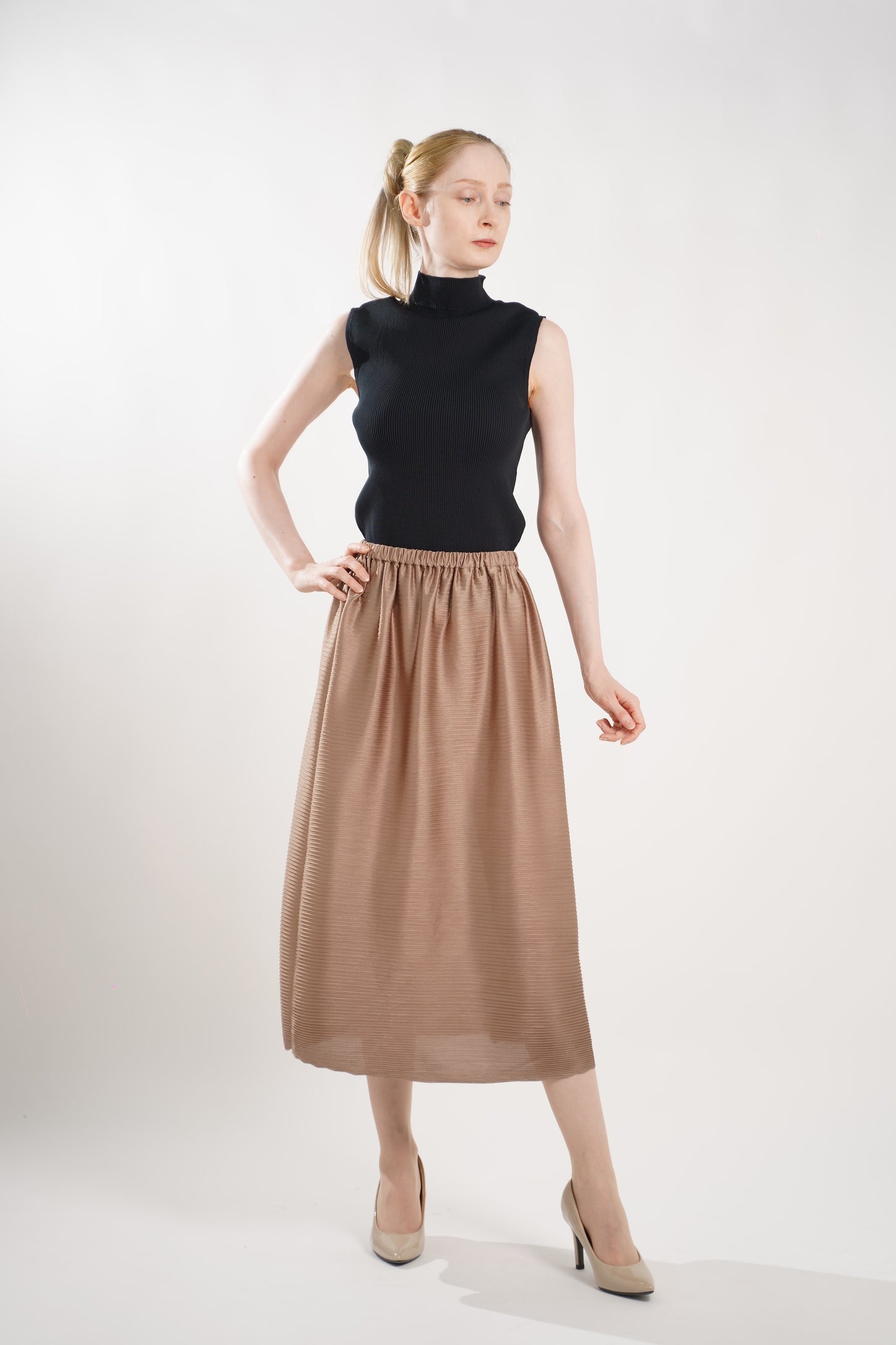 FLUFFY SKIRT