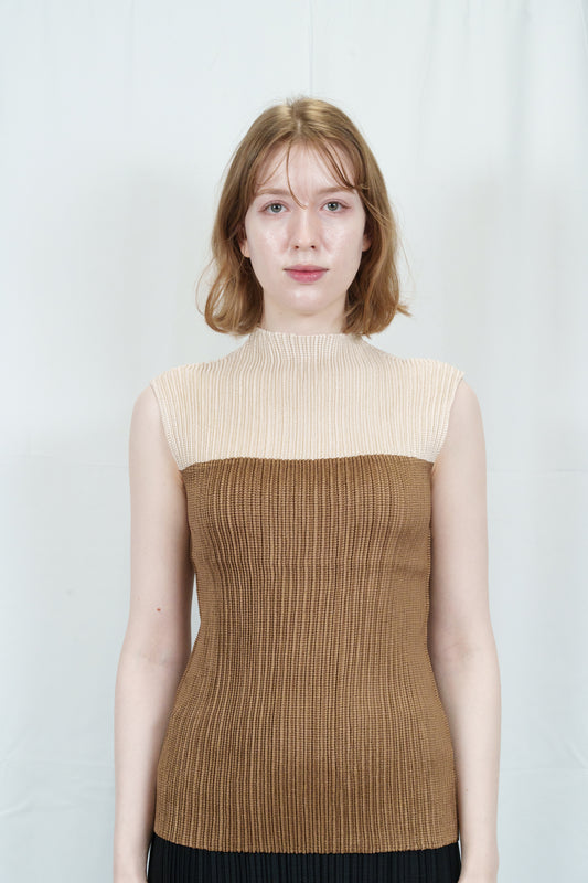 BICOLOR SLEEVELESS TOP