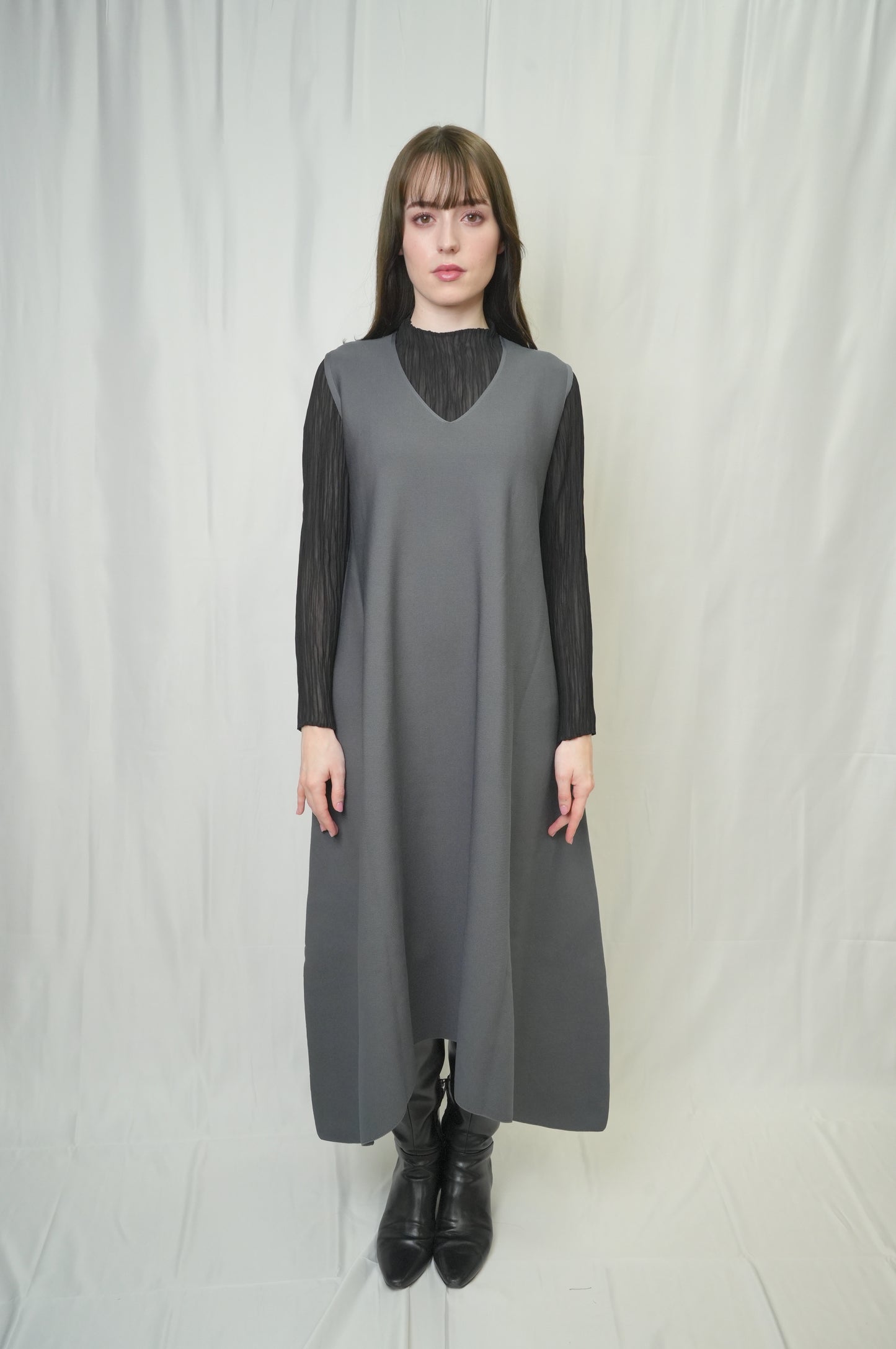 ROSEFLARE SLEEVELESS KNIT DRESS